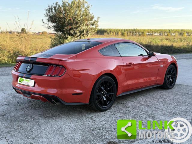 FORD Mustang Gt coupé