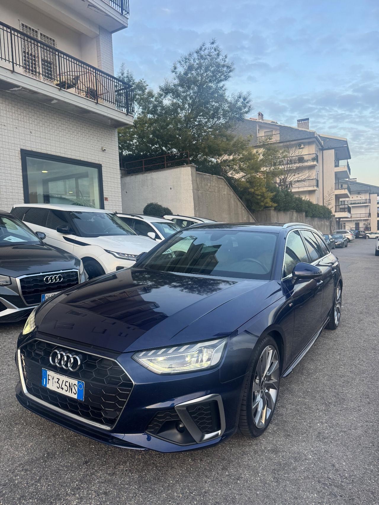 Audi A4 Avant 40 TDI S tronic QUATTRO
