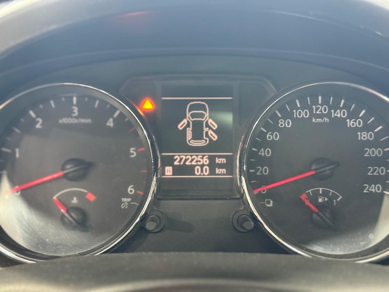 Nissan Qashqai 2.0 dCi DPF 4WD Tekna