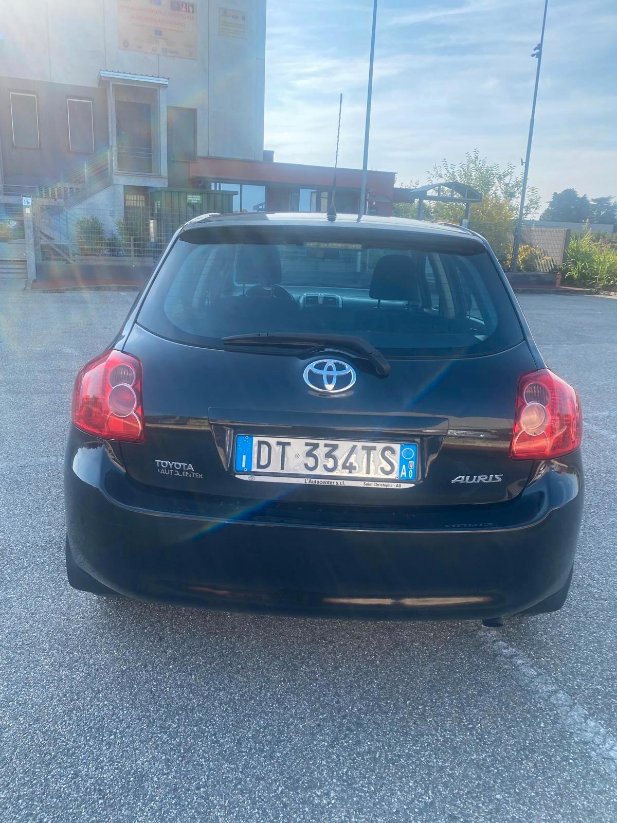 Toyota Auris 2.0 D-4D DPF 5 porte Sol MY'08