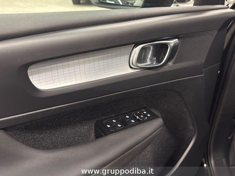 Volvo XC40 Benzina 1.5 t2 Momentum my21