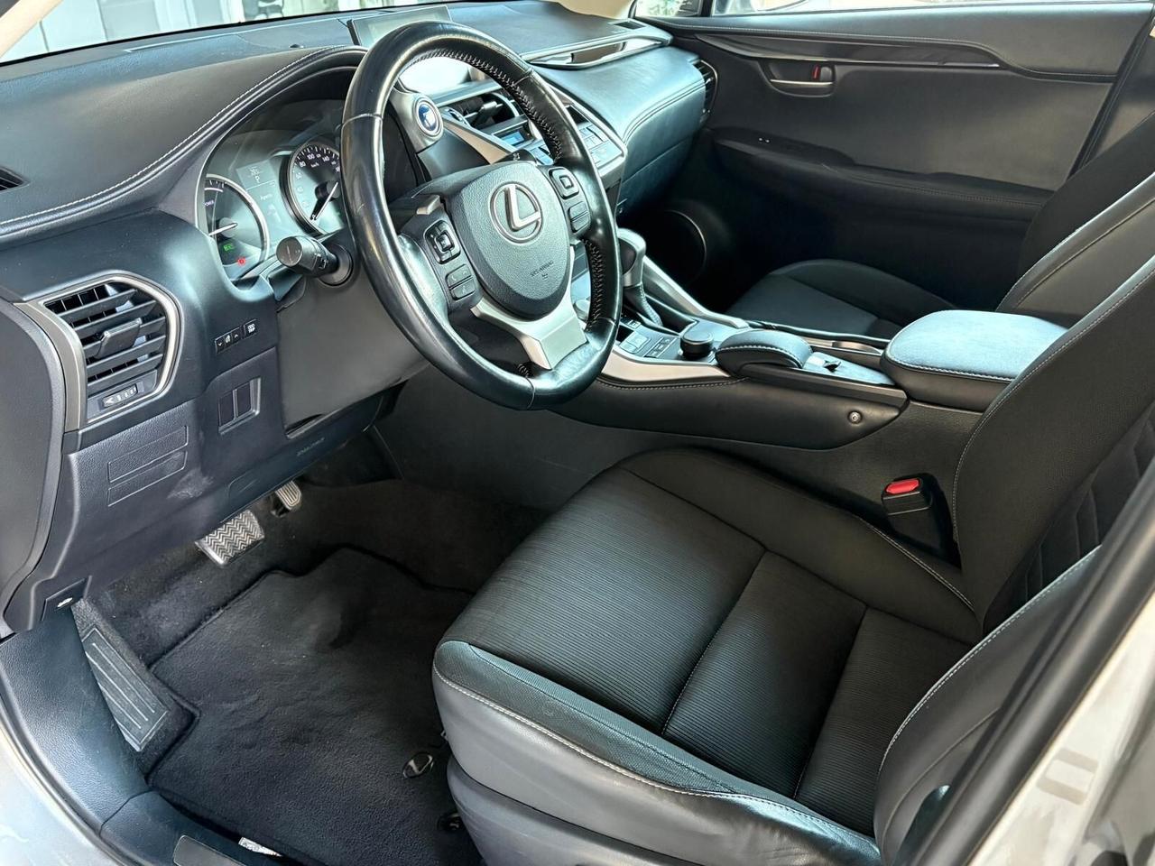 Lexus NX 300h Hybrid Executive