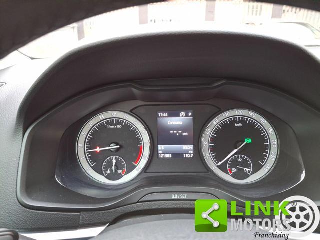 SKODA Karoq 2.0 TDI SCR 4x4 DSG Style GARANZIA INCLUSA