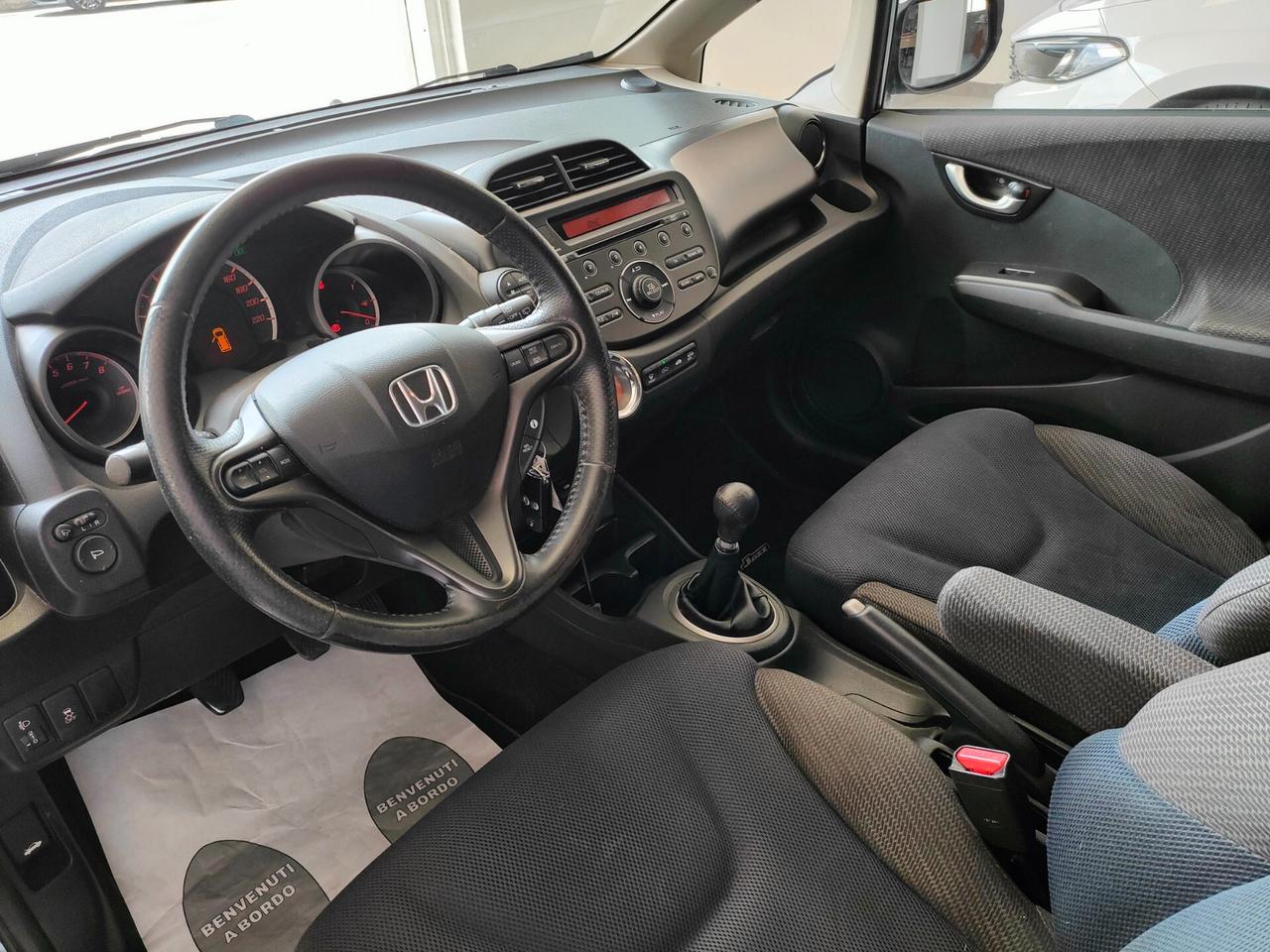 HONDA JAZZ i-VTEC