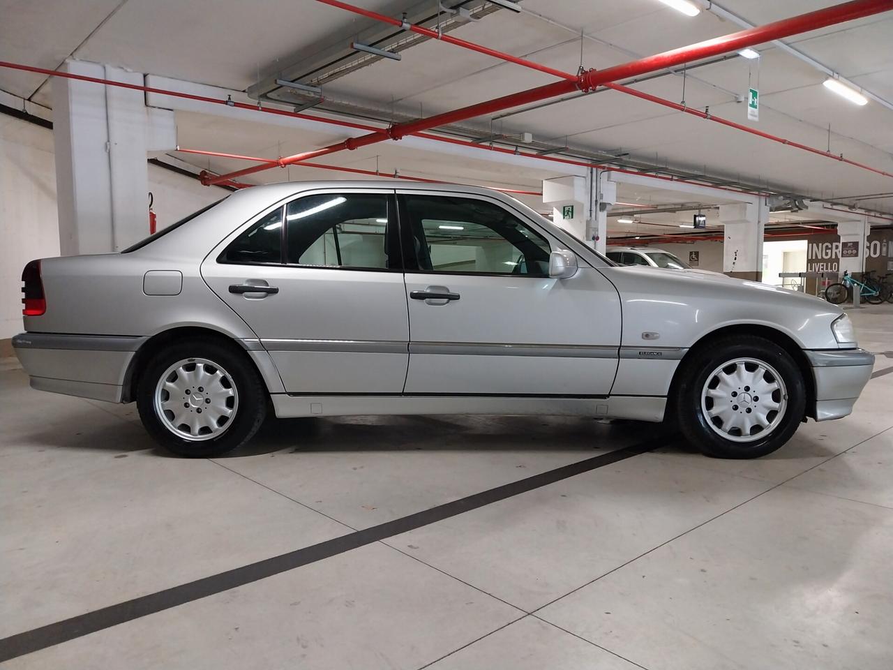 Mercedes-benz C 200 C 200 Kompressor cat Elegance