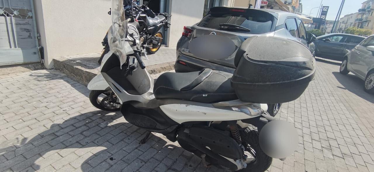 Piaggio Beverly 350 DEL 2013 PER COMMERCIANTI