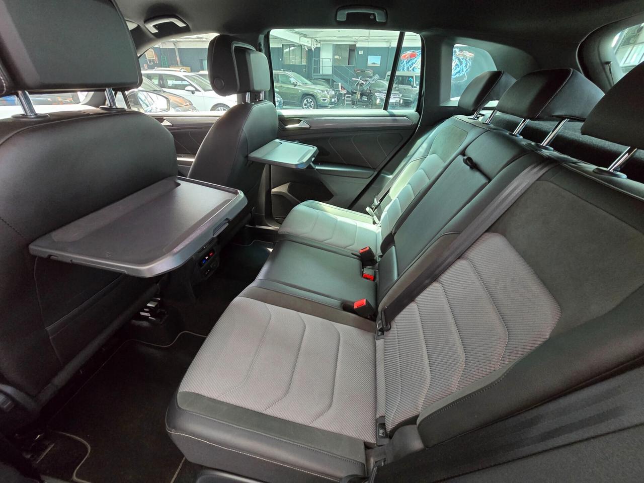 VOLKSWAGEN TIGUAN 1.6 TDI R-LINE SPORT