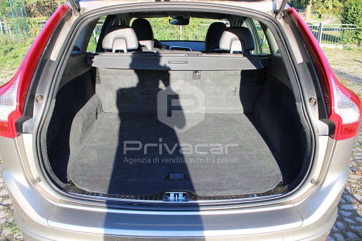 VOLVO XC60 D4 AWD Geartronic Summum