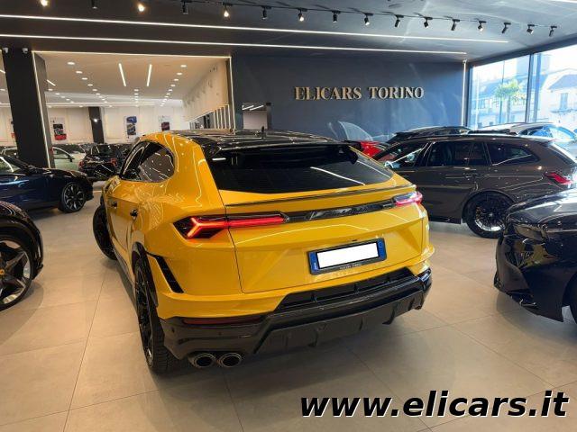 LAMBORGHINI Urus 4.0 Performante
