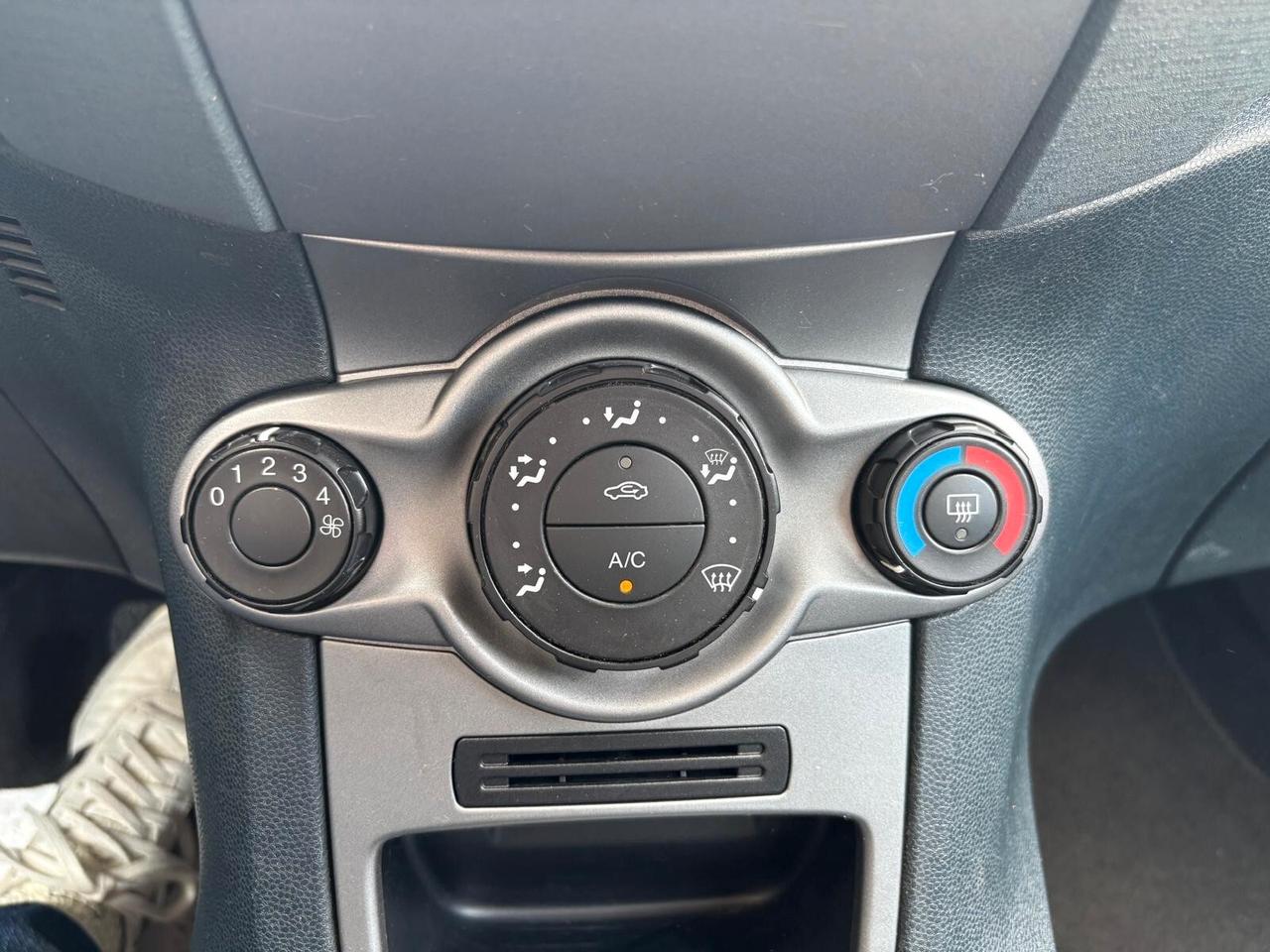 Ford Fiesta 1.4 TDCI 5P.