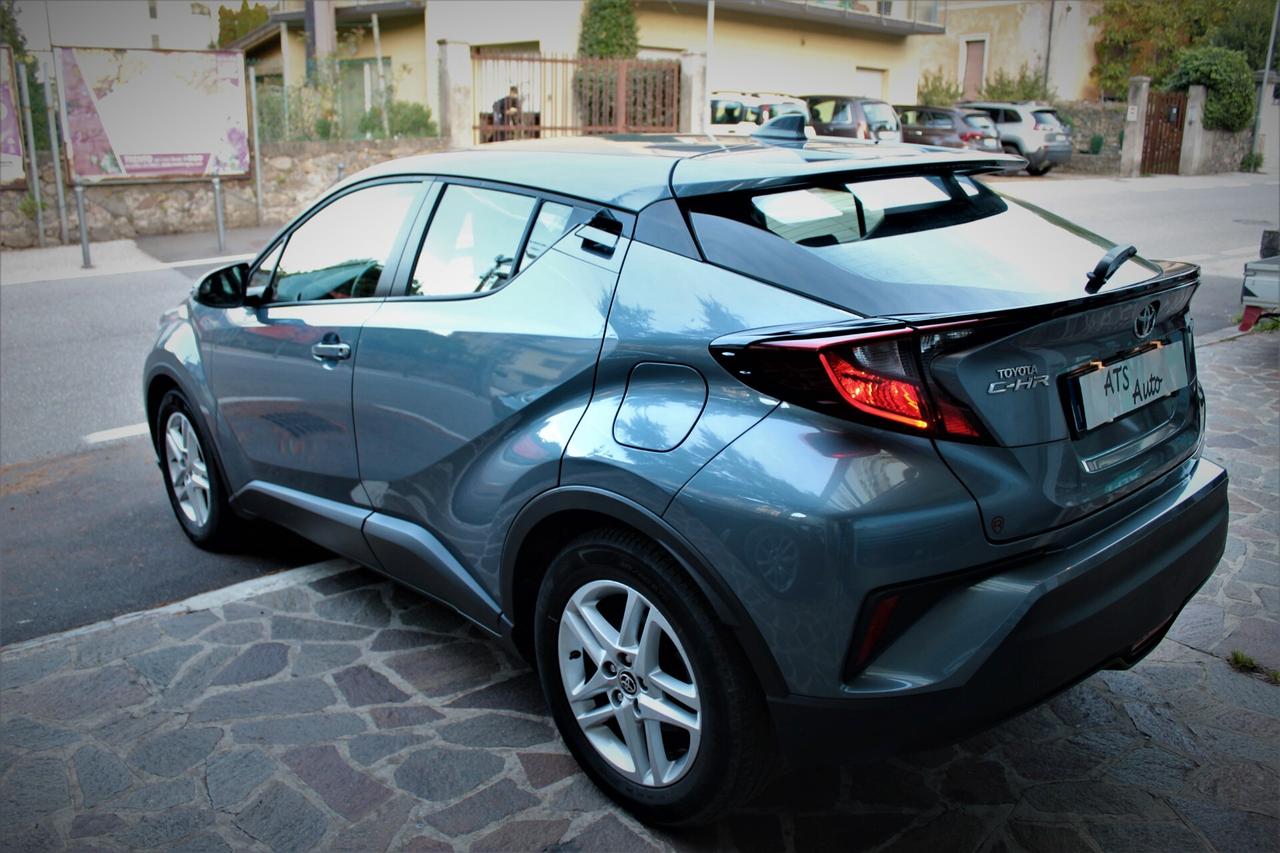 Toyota C-HR Hybrid soli 21800 KM
