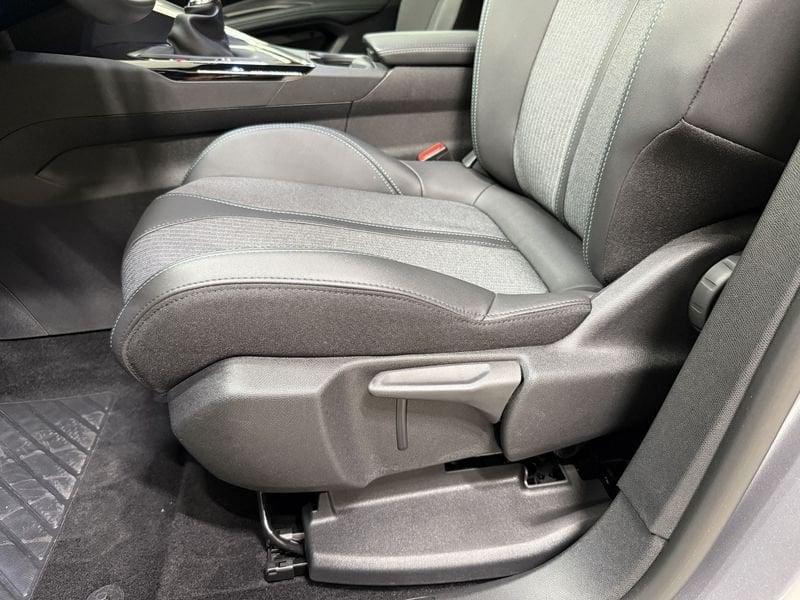 Peugeot 3008 3008 1.2 PureTech Turbo Allure Pack S&S 130CV