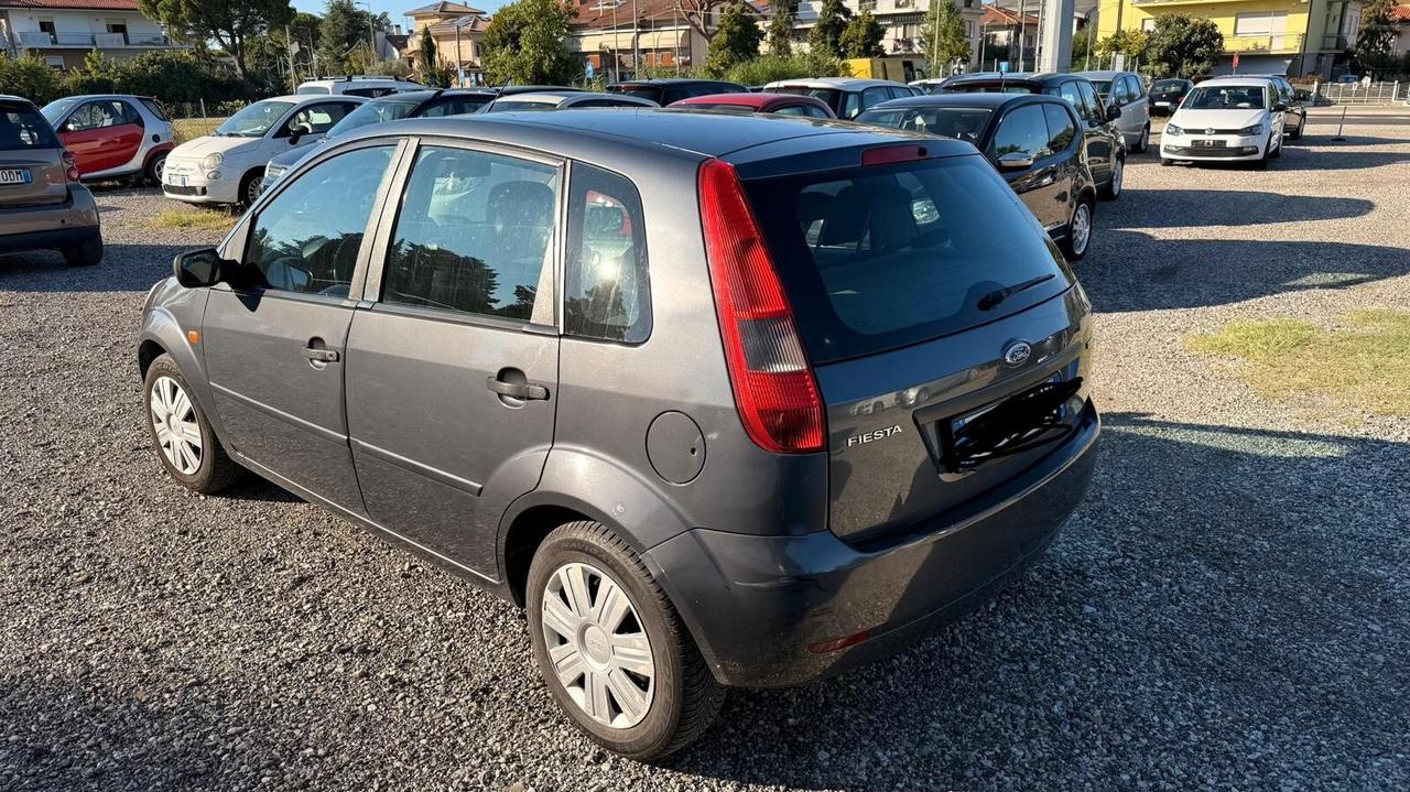 Ford Fiesta 1.4 TDCi 5p. Ghia