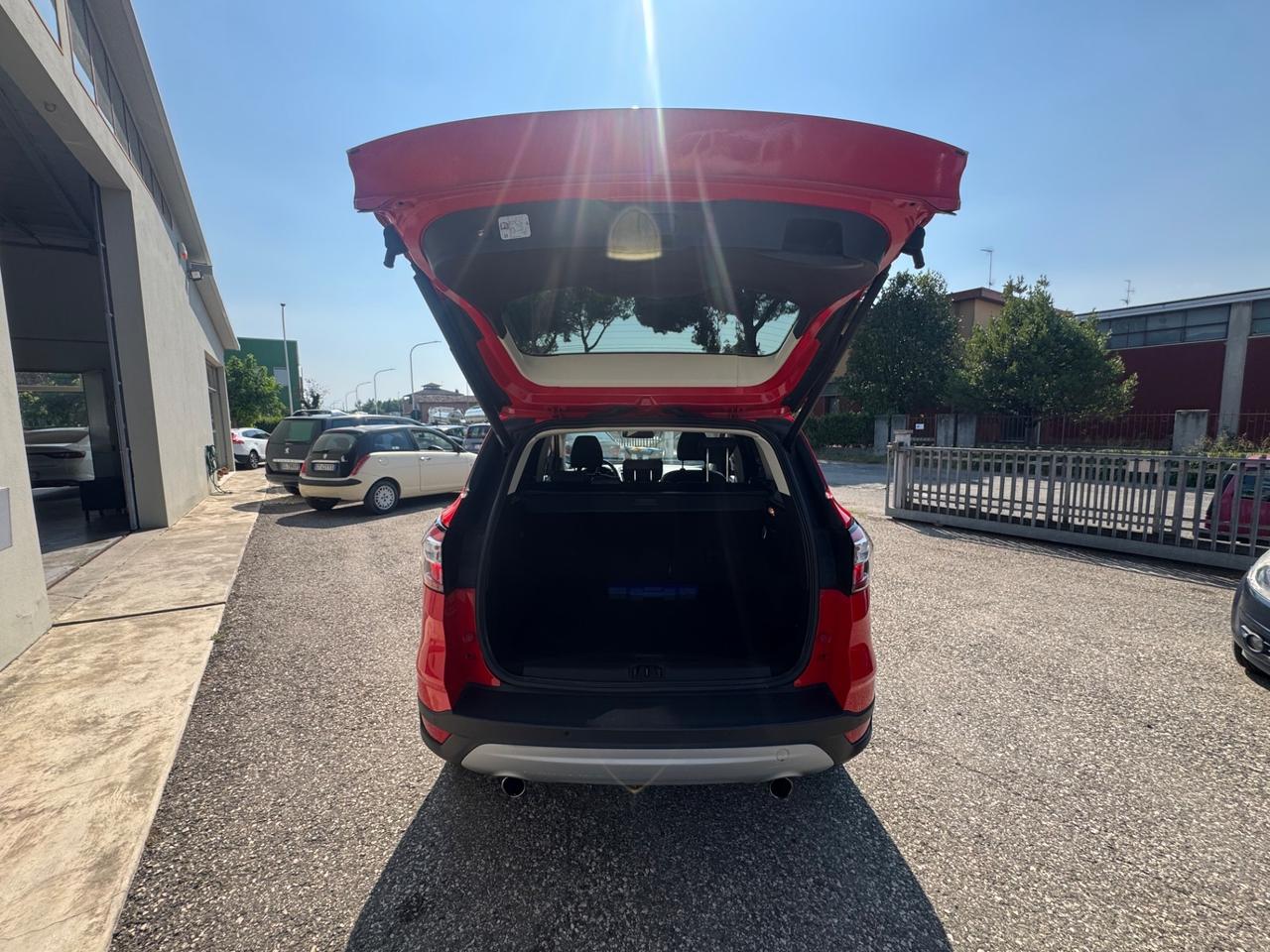 Ford Kuga 1.5 EcoBoost 120 CV S&S 2WD Titanium