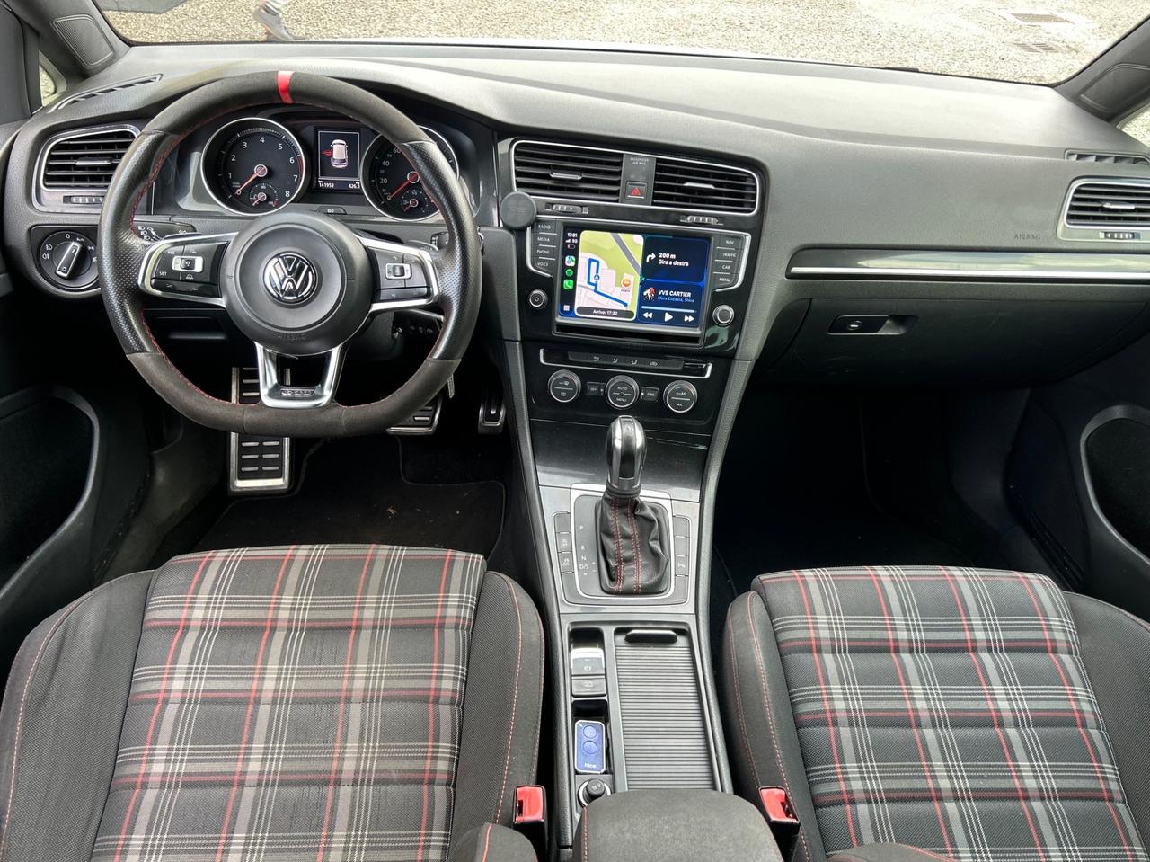 Volkswagen Golf GTI Performance 2.0 TSI DSG 5p. 300cv