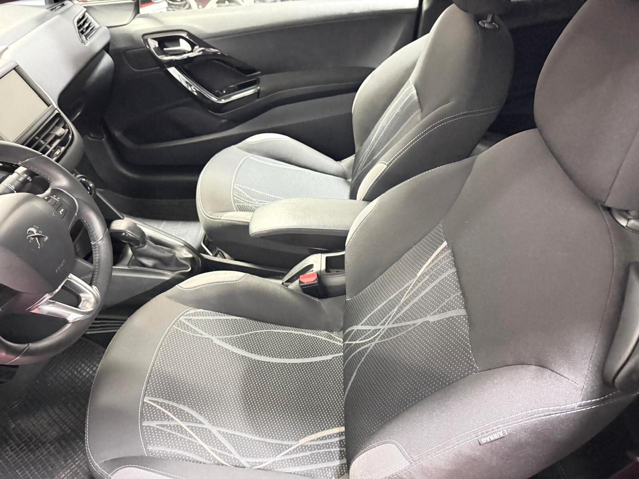 Peugeot 208 PureTech 68 3 porte Access