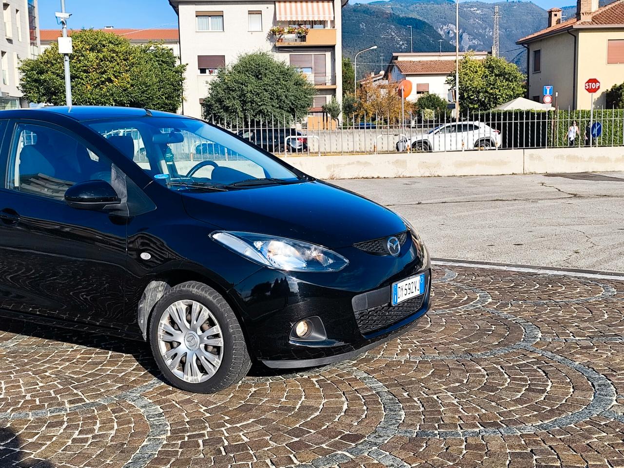Mazda 2 Mazda2 1.3 16V 75CV 5p. Play GPL