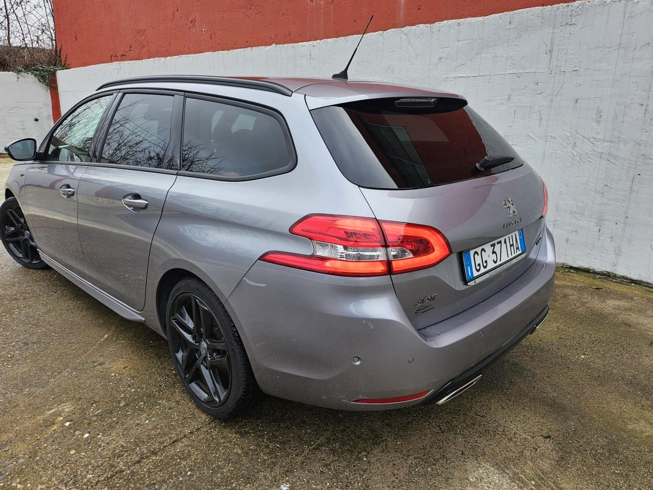 Peugeot 308 BlueHDi 130 S&S EAT8 GT Pack