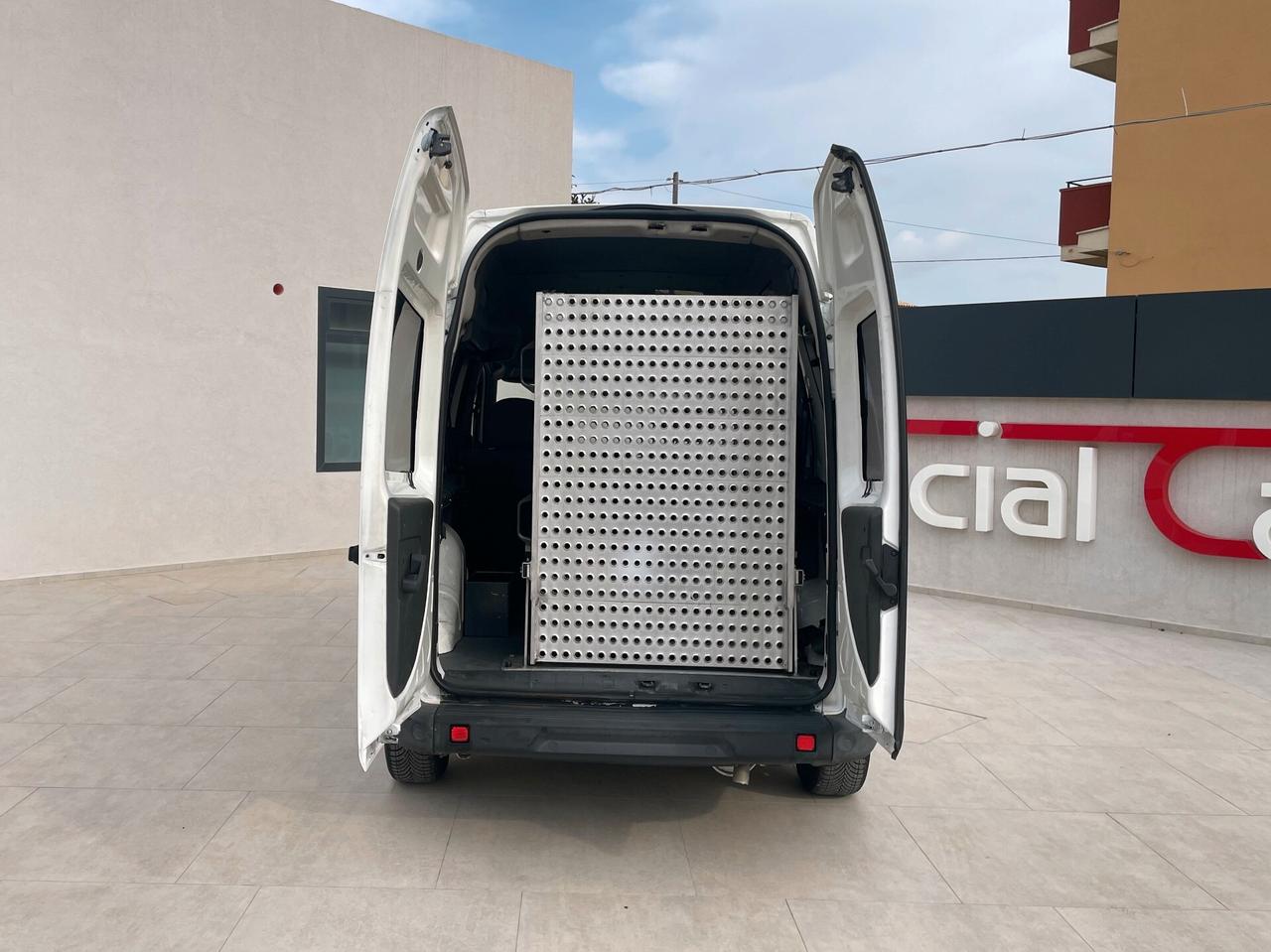 Fiat Doblò Tetto Alto Trasporto Disabili