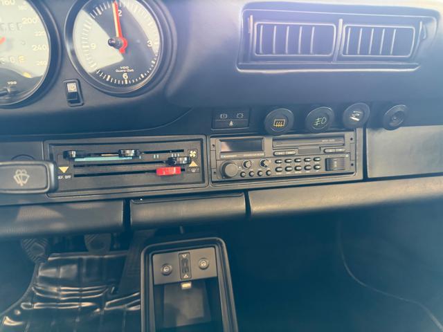 PORSCHE 911 Carrera 3.2 Targa COMPLETAMENTE RIFATTA