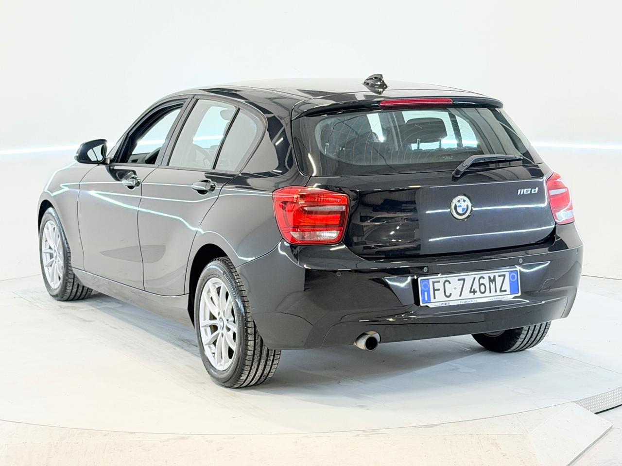 BMW SERIE 116D 2014