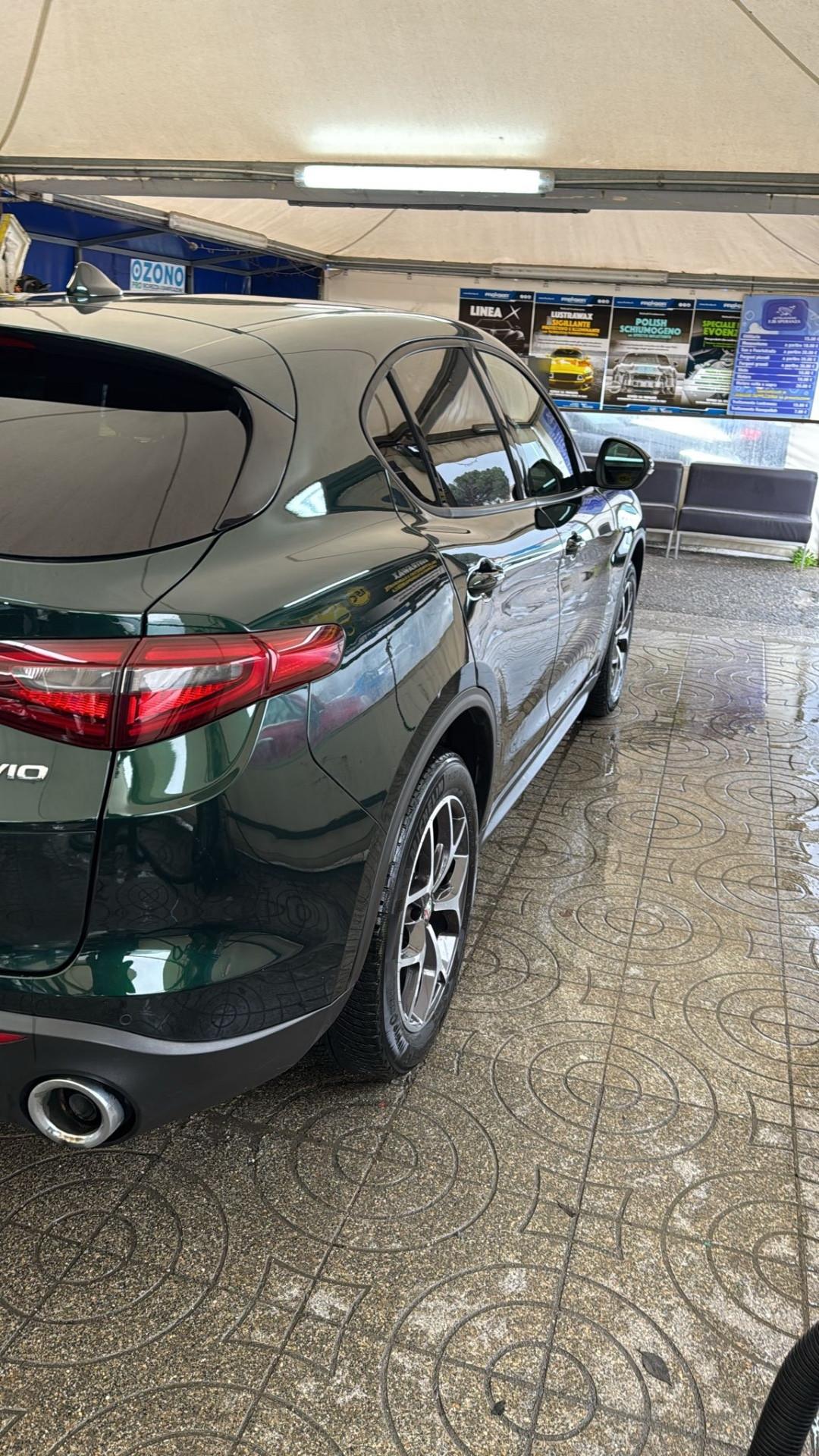 Alfa Romeo Stelvio 2.2 Turbodiesel 210 CV AT8 Q4 Executive