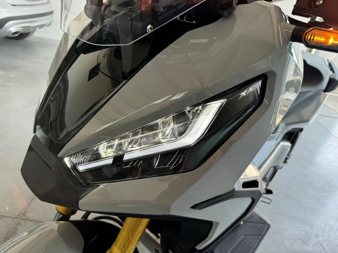 Honda XADV GRIGIO FINANZA 2021