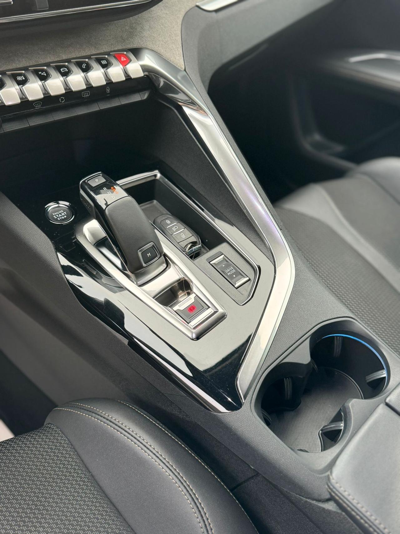 Peugeot 3008 BlueHDi 130 S&S EAT8 GT FULL OPTIONAL