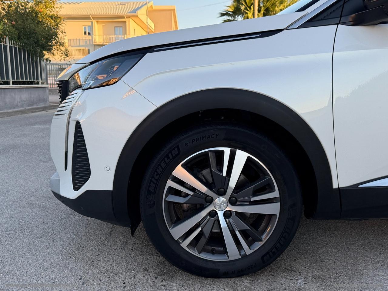 PEUGEOT 3008 BlueHDi 130 S&S EAT8 Allure Pack