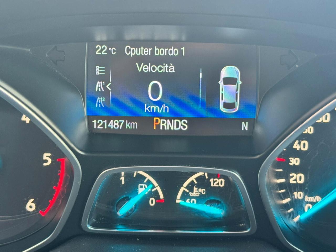 Ford Kuga 1.5 TDCI 120CV Powershift titanium