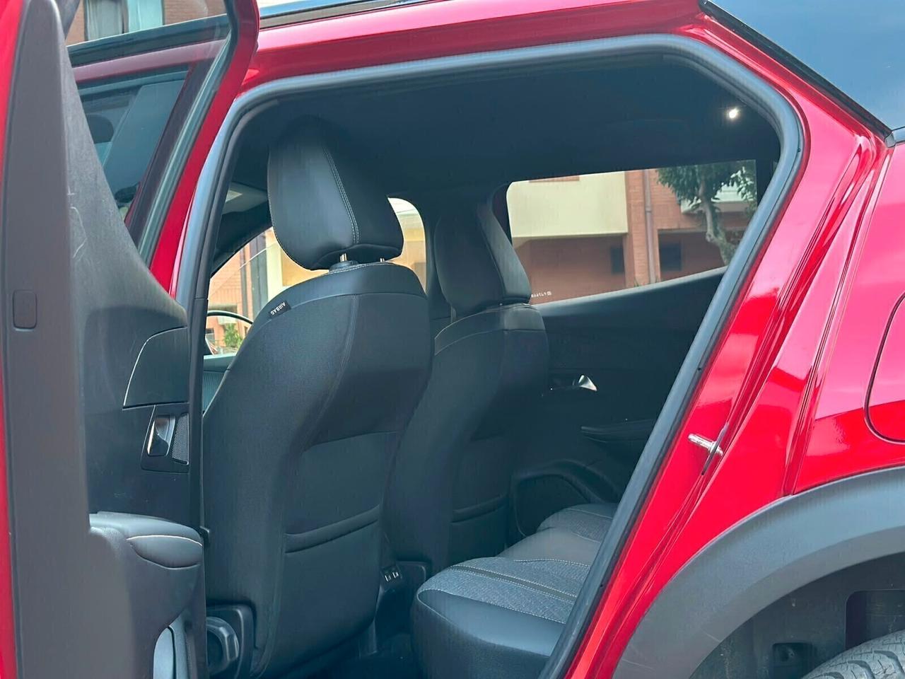 Peugeot 2008 PureTech 100 S&S Allure Pack