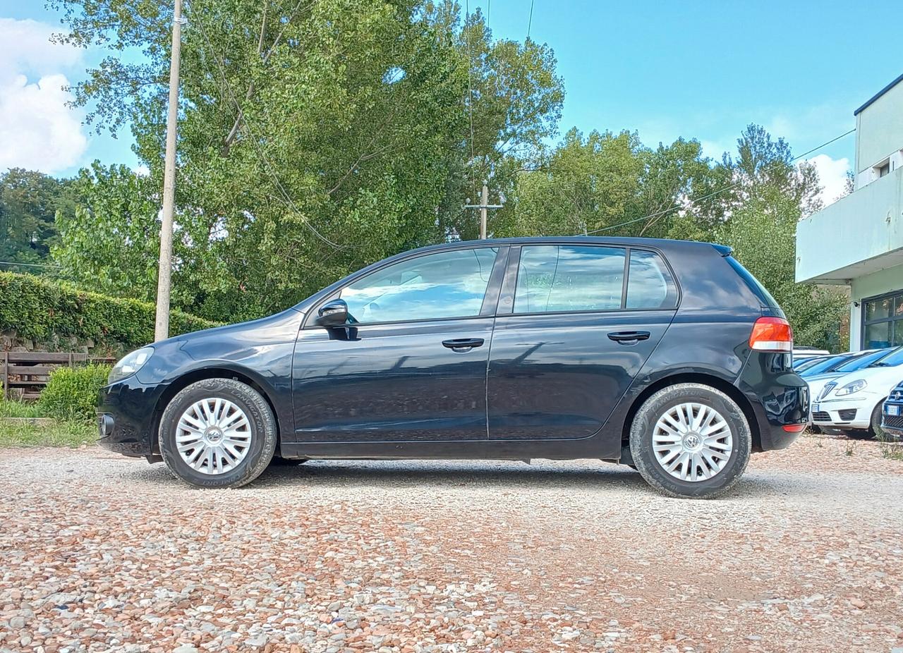 Volkswagen Golf 1.6 5p. Trendline BiFuel