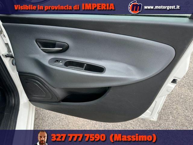 LANCIA Ypsilon 1.2 69 CV 5 porte NEOPATENTATI