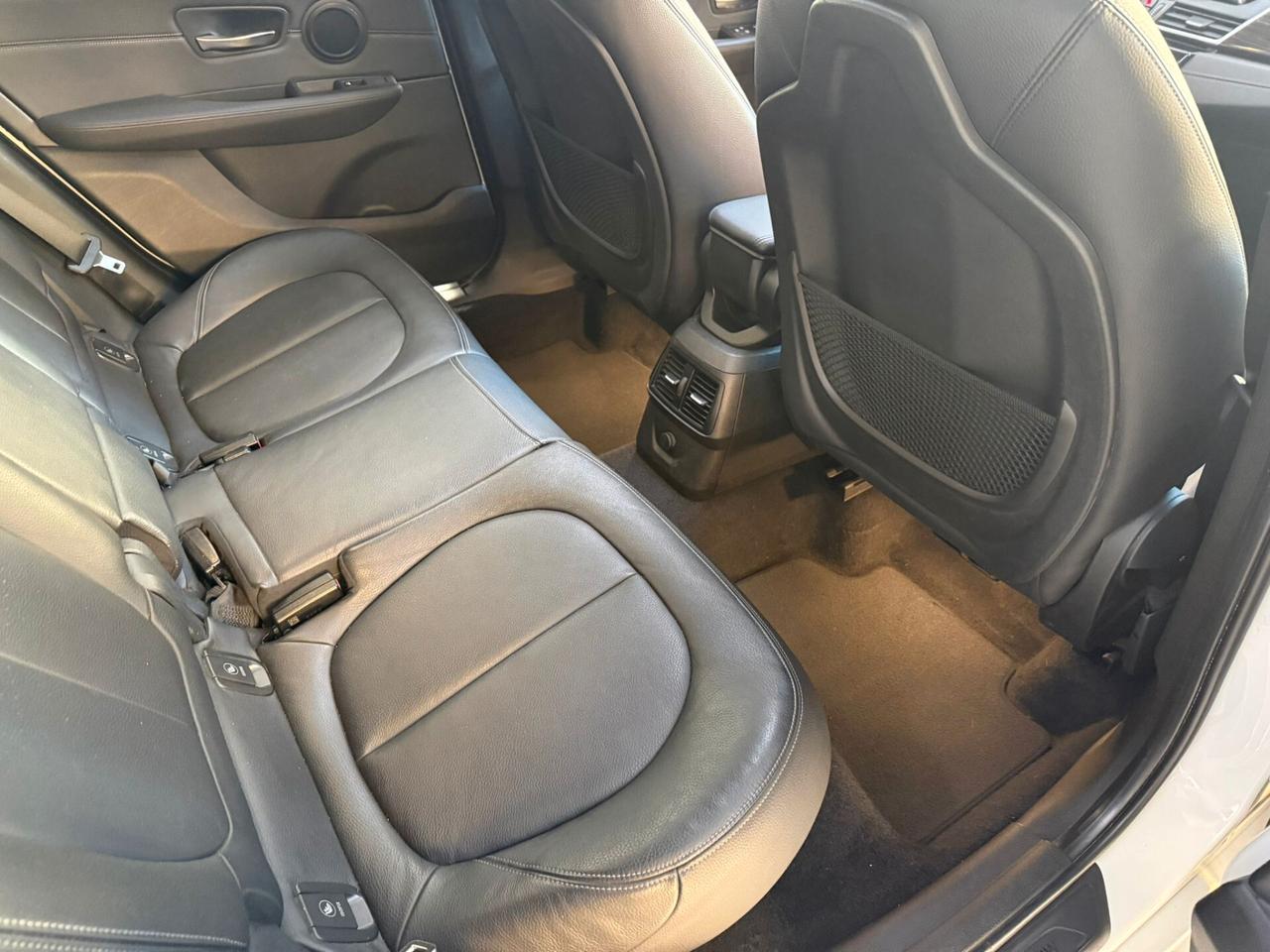 Bmw 2er Active Tourer 218d Luxury