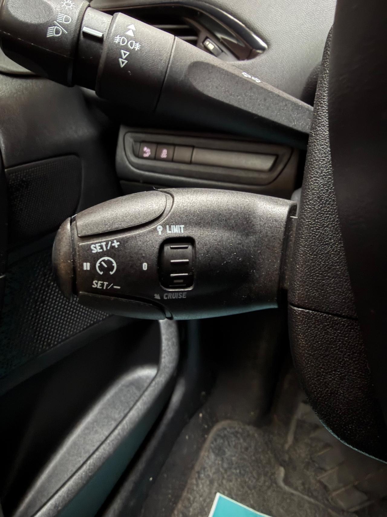 Peugeot 208 1.2 Neopatentati Euro 5