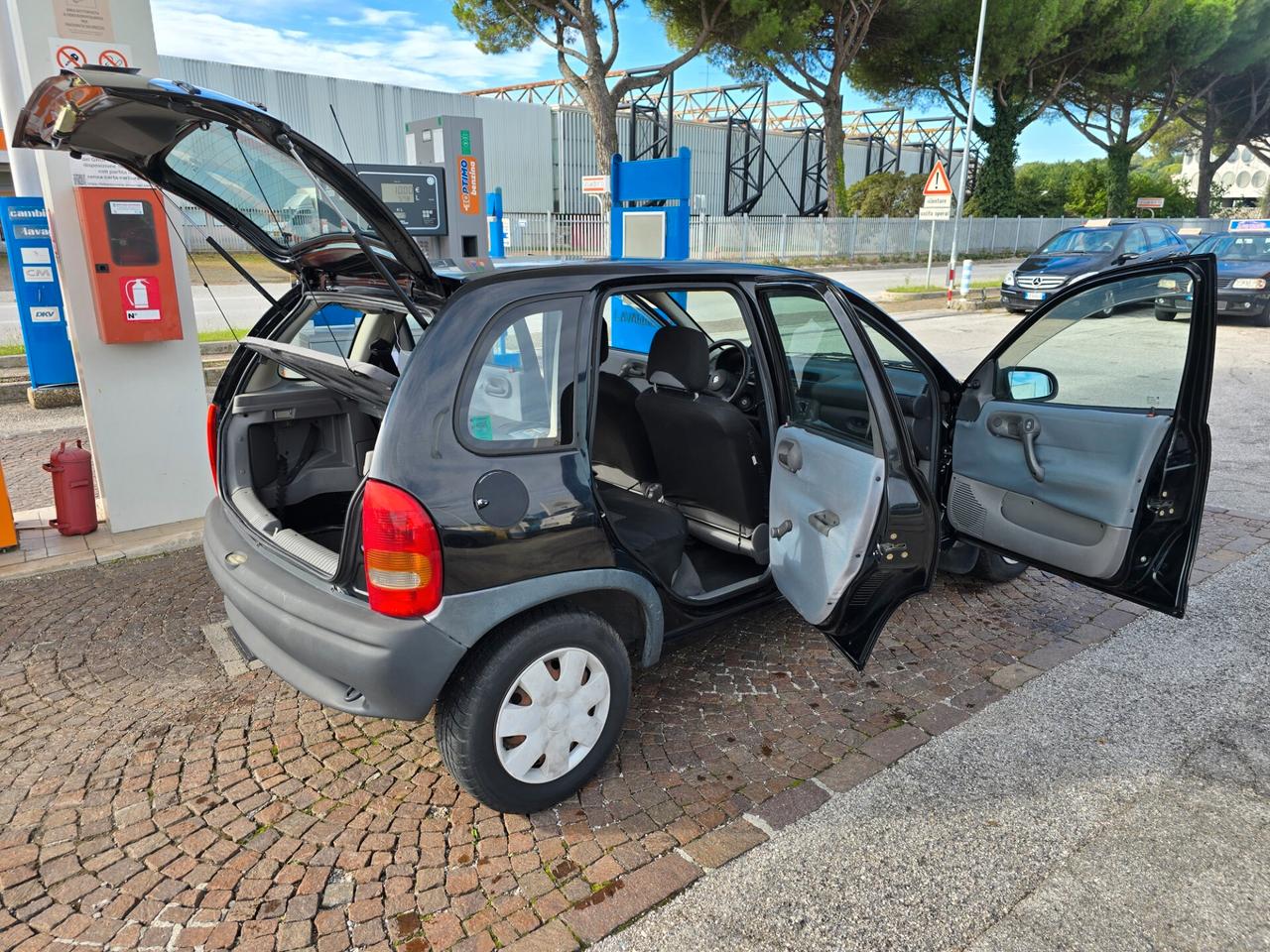 Opel Corsa 1.2i cat 5 porte con 242.000km NEOPATENTATI ok