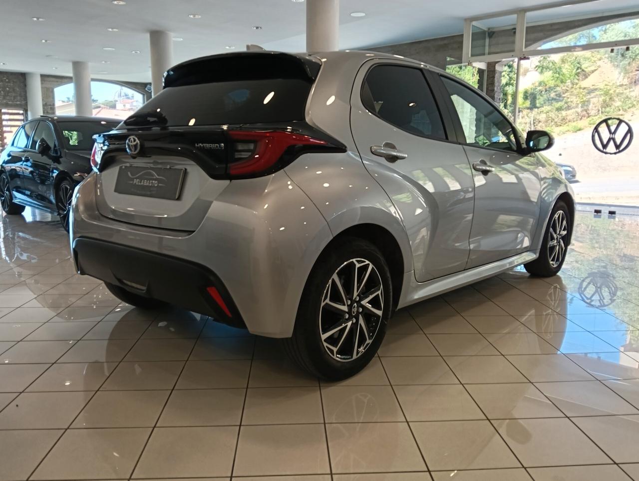 Toyota Yaris 1.5 Hybrid 5p Trend Autocarro 4 posti