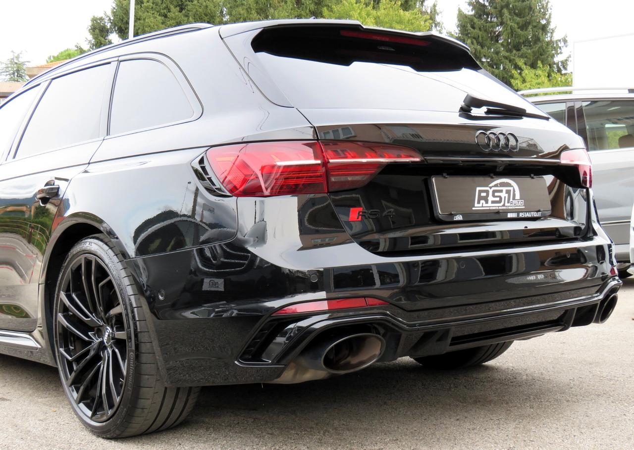 Audi RS4 AVANT 2.9 TFSI QUATTRO