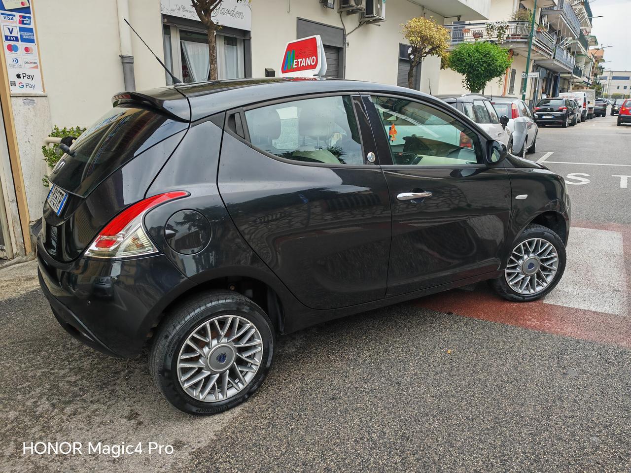 LANCIA YPSILON 0.9 NATURALPOWER CV85 KW62 ECOCHIC GOLD
