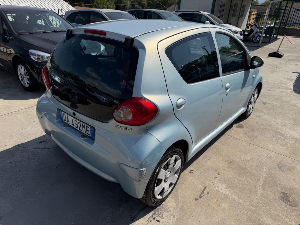 TOYOTA AYGO 1.0 5PORTE / CLIMA / 128.000KM