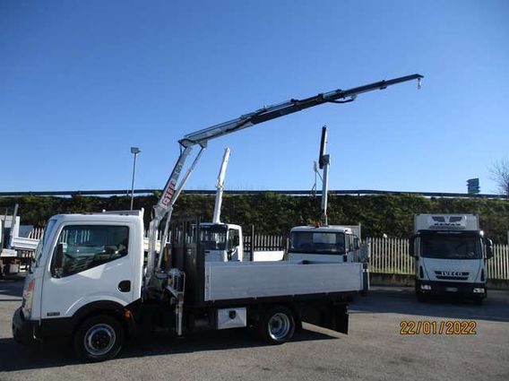 Nissan Cabstar 35-13 2.5 130CV GRU STERN 025 4 SFILI+CASSONE FISS