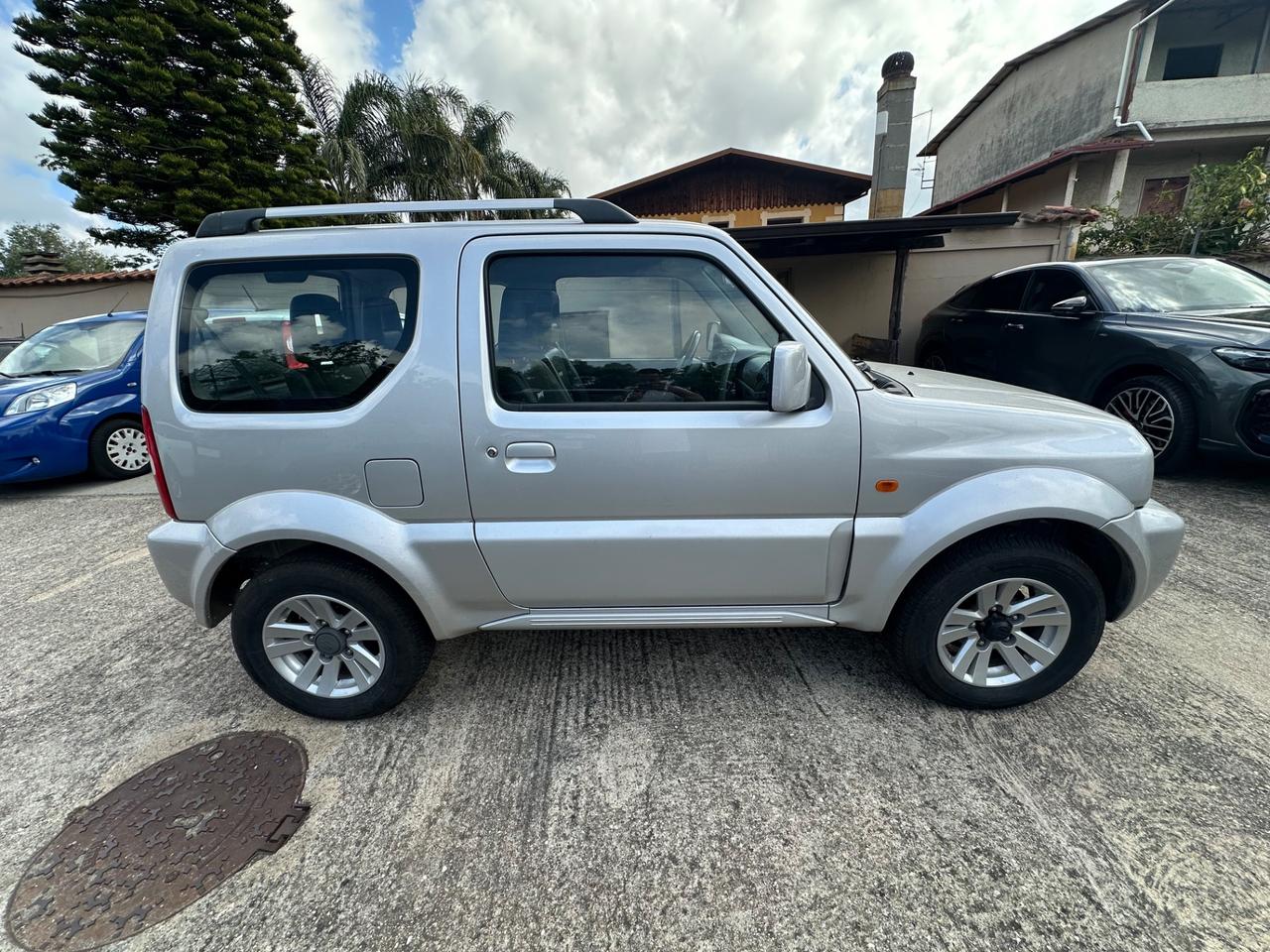 Suzuki Jimny 1.3i 16V cat 4WD JLX Mode