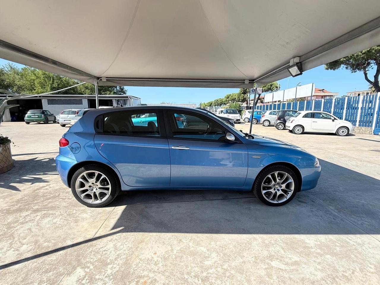 Alfa Romeo 147 1.6 16V TS (105) 5 porte Black Line