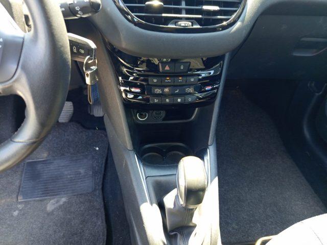PEUGEOT 208 1° serie PureTech 82 5 porte Allure