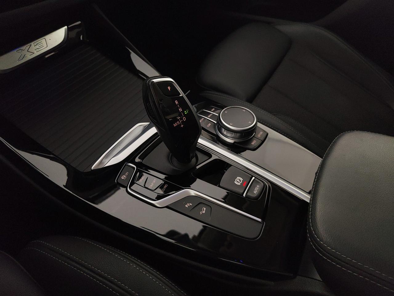 BMW X3 xdrive20d mhev 48V xLine auto