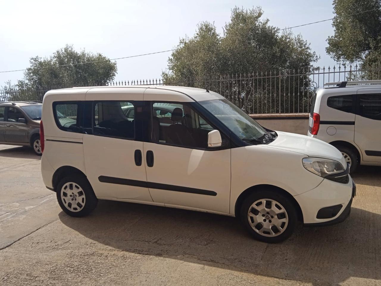 Fiat doblo' 1.6 mjt autovettura 5 posti