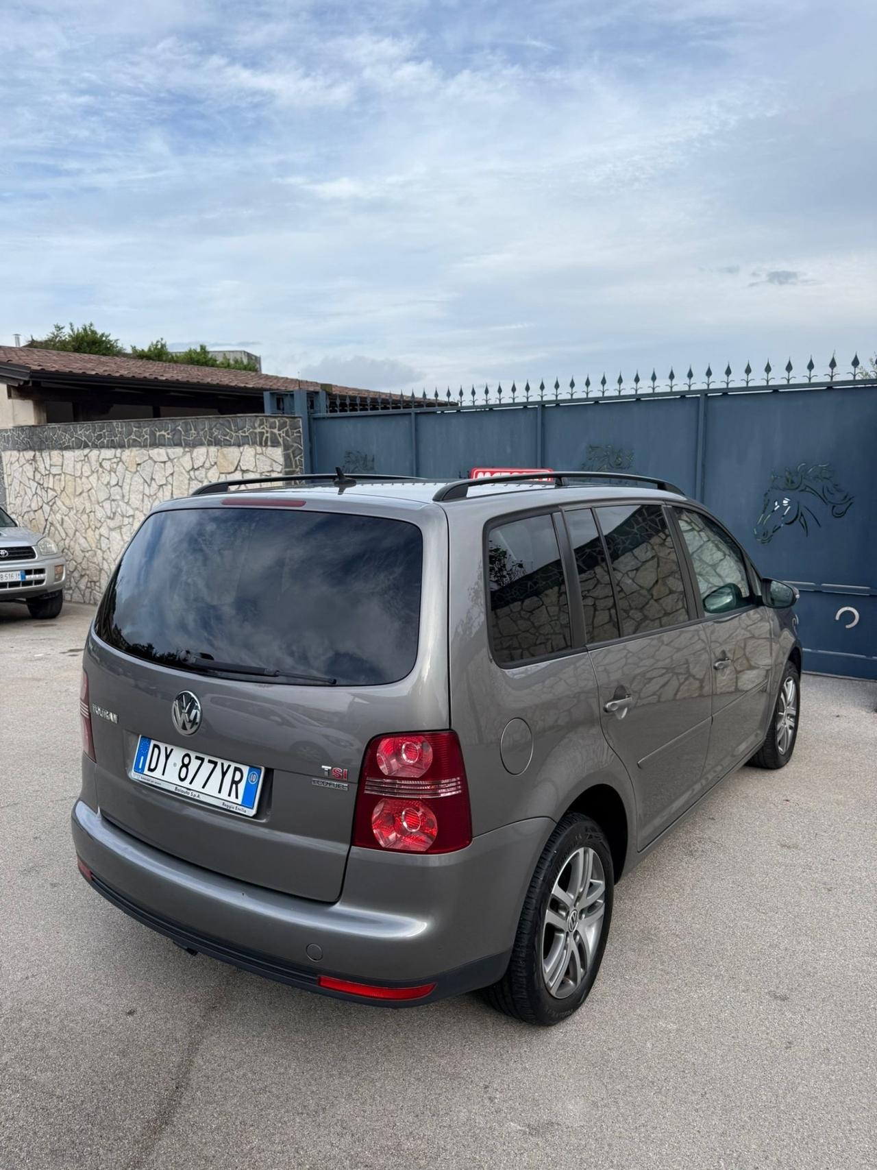 Volkswagen Touran 1.4 16V TSI 150CV Highline Ecofuel 7 posti