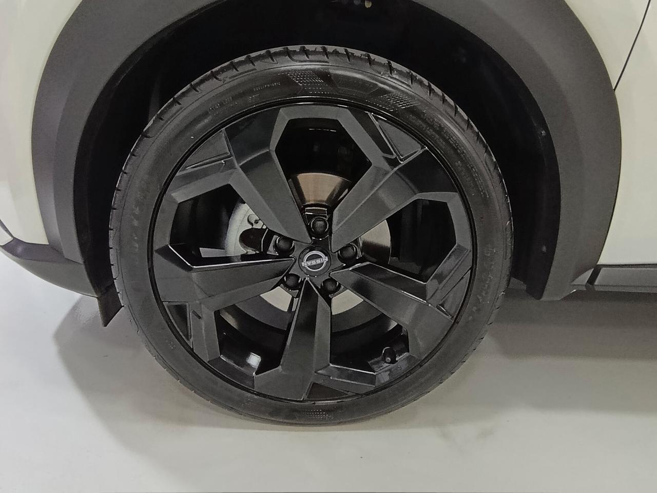 Nissan Juke 1.6 HEV Premiere Edition
