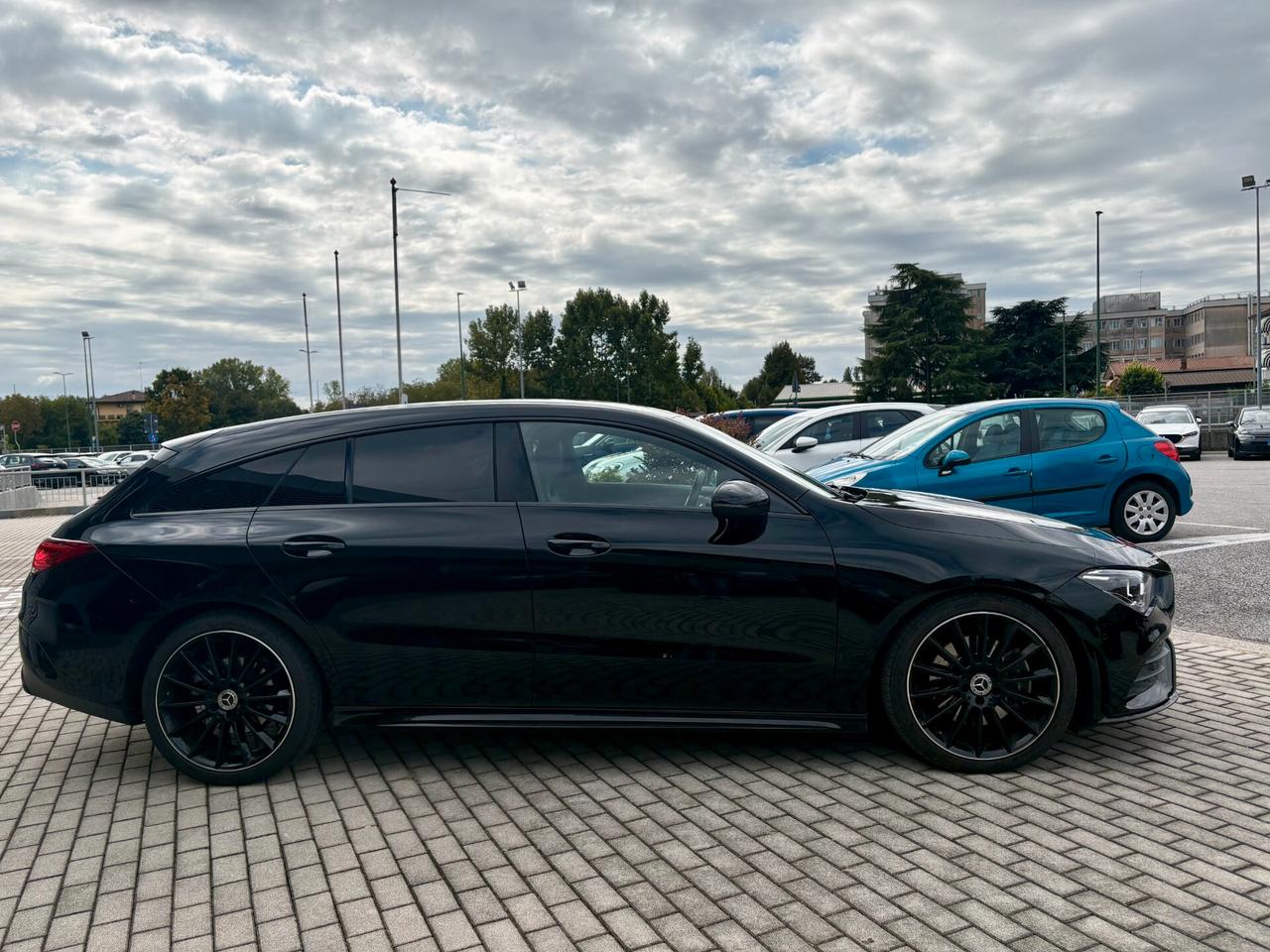 Mercedes-benz CLA 200 180 d Automatic Shooting Brake Premium AMG Pack