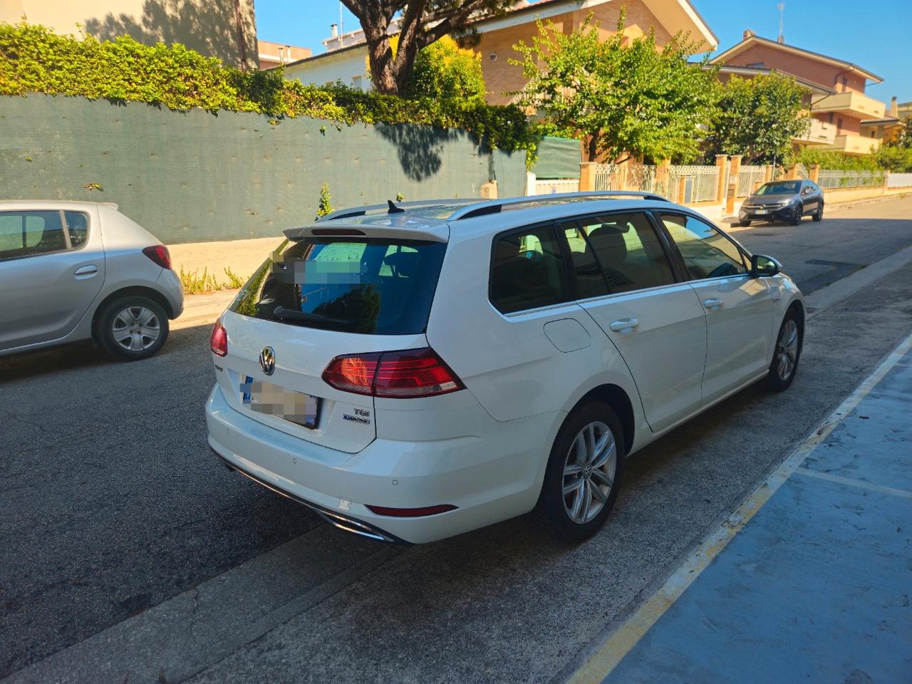 Volkswagen Golf Variant 1.4 TGI DSG EXECUTIVE BLUEMOTION
